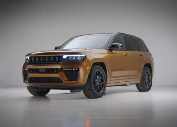 2026 Jeep Grand Cherokee Gains Potent Hurricane 4 Engine