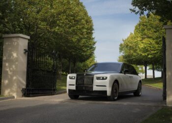 Rolls-Royce Unveils the Phantom Centenary Private Collection