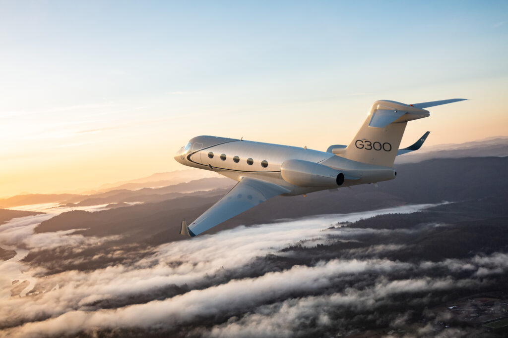 Gulfstream Unveils the All-New G300