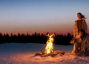 Louis Vuitton Unveils Its Radiant Holiday 2025 Campaign