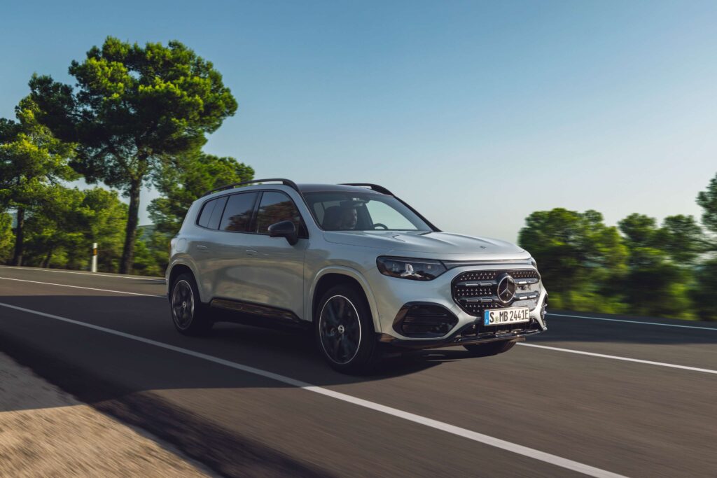 All-New Mercedes-Benz GLB Debuts with Striking Design and Massive MBUX Superscreen