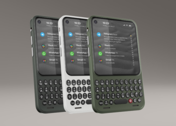 Clicks Debuts New Smartphone and $79 iPhone Keyboard
