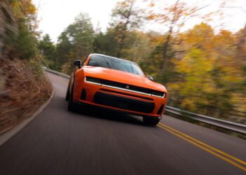Dodge Completes Charger Lineup with New Sixpack R/T Model